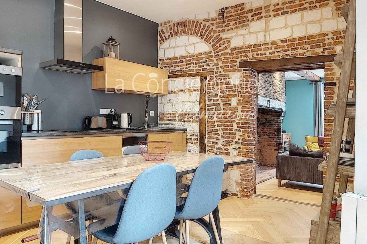 Aa13 - Le Victor Hugo - Sejour D'Exception Dans Un Appartement Historique Ault Extérieur photo