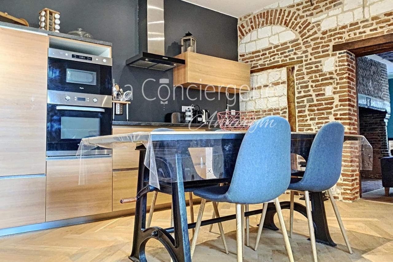 Aa13 - Le Victor Hugo - Sejour D'Exception Dans Un Appartement Historique Ault Extérieur photo